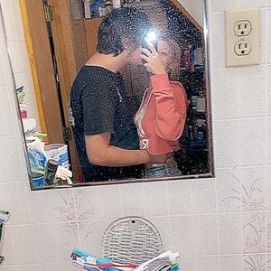 Meet your Posher, Chloe